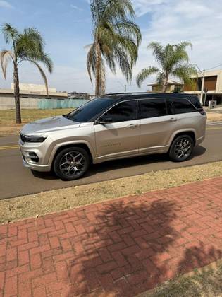 JEEP COMMANDER 1.3 T270 TURBO FLEX OVERLAND AT6